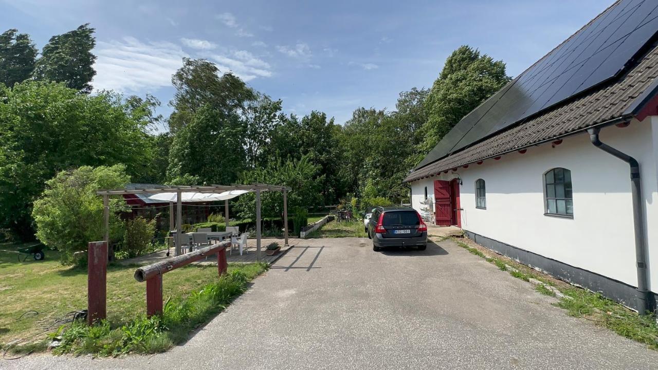 Stort Rymligt Boende Med Tva Sovrum Och Pentry I Lantlig Miljoe Höllviken Esterno foto