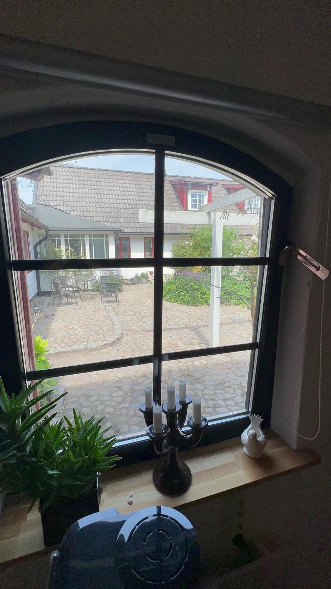 Stort Rymligt Boende Med Tva Sovrum Och Pentry I Lantlig Miljoe Höllviken Esterno foto